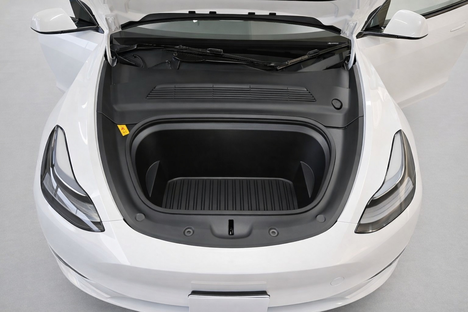 Model Y RWD フランク